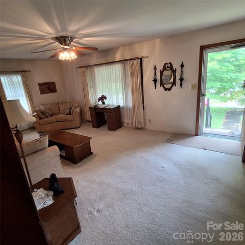 48 Westgate Road, Asheville, NC 28806