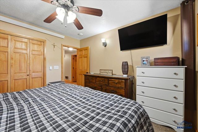 20708 76 LOOP, Sturgis, SD 57785