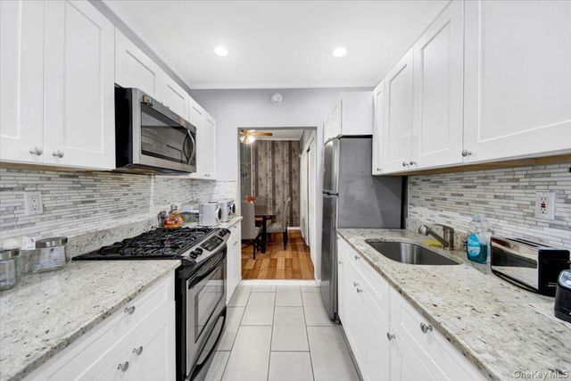 2925 Matthews Avenue 5H, Bronx, NY 10467