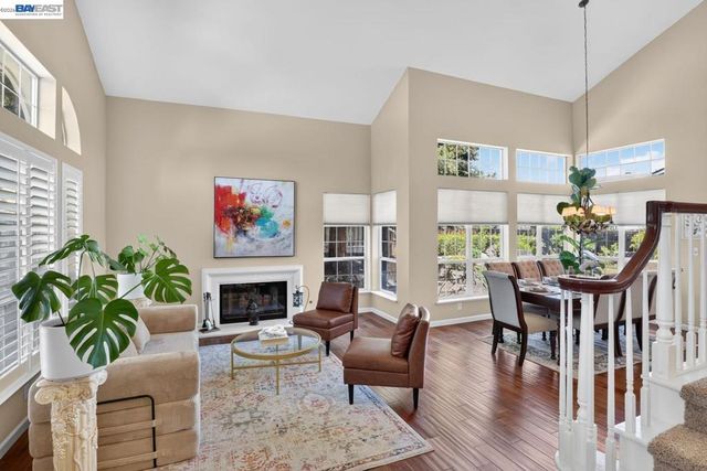 8257 Brittany Dr, Dublin, CA 94568