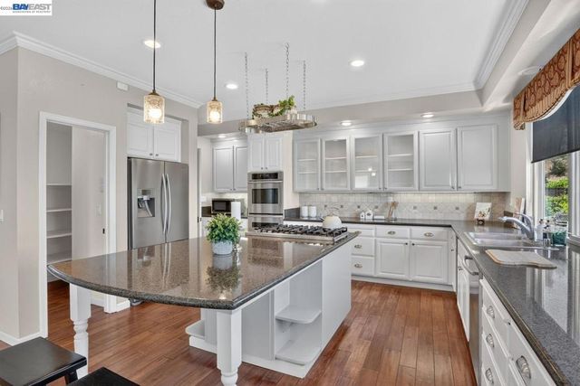 8257 Brittany Dr, Dublin, CA 94568
