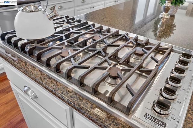 8257 Brittany Dr, Dublin, CA 94568