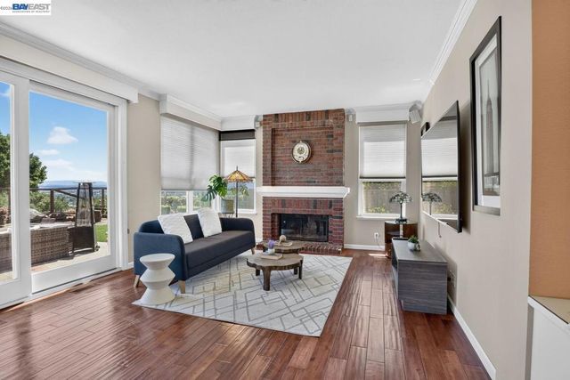 8257 Brittany Dr, Dublin, CA 94568