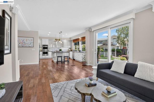 8257 Brittany Dr, Dublin, CA 94568