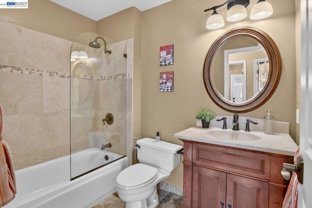 8257 Brittany Dr, Dublin, CA 94568