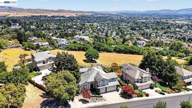8257 Brittany Dr, Dublin, CA 94568