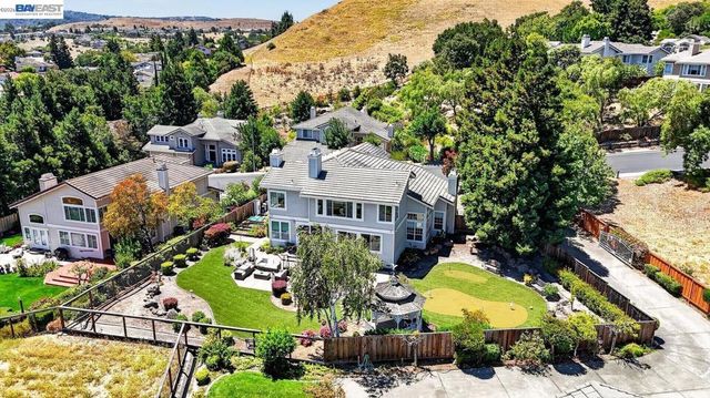 8257 Brittany Dr, Dublin, CA 94568