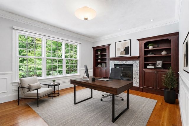16 Kingsbury Dr, Holliston, MA 01746