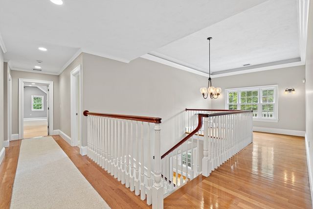 16 Kingsbury Dr, Holliston, MA 01746