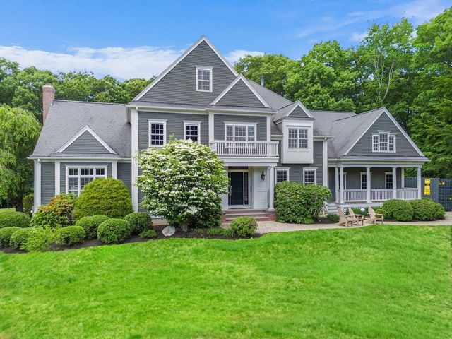 16 Kingsbury Dr, Holliston, MA 01746