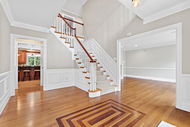 16 Kingsbury Dr, Holliston, MA 01746