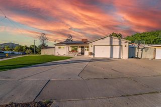 8100 8100 Binney Place, La Mesa, CA 91942