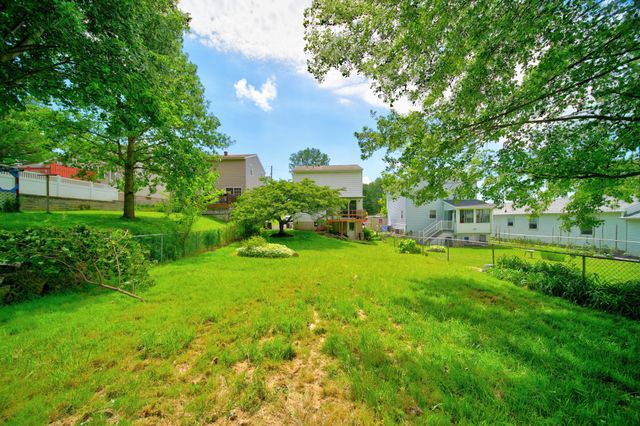4209 LONGVIEW Avenue, Erie, PA 16510