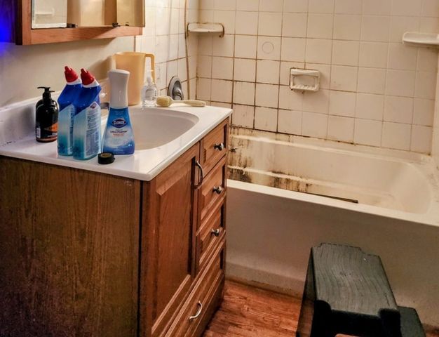 1514 Burry Street, Joliet, IL 60435