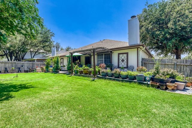 1810 Warwick CV, Cedar Park, TX 78613