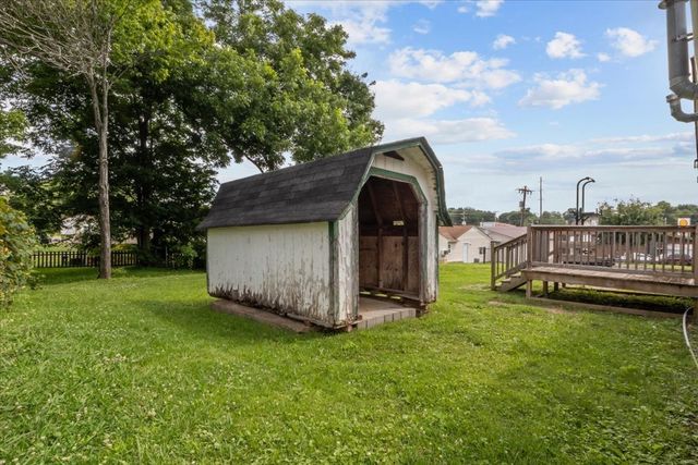 32 High St, Mc Ewen, TN 37101