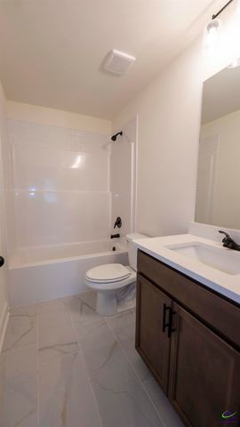 110 Oak Branch Lane, Bonaire, GA 31005
