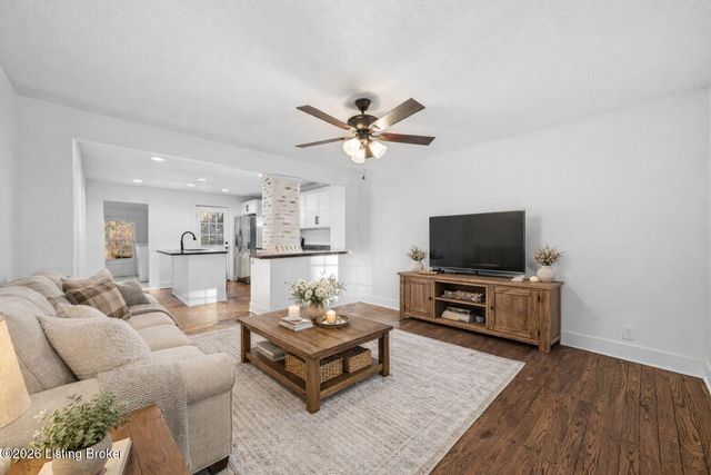 105 Brooks St, Elizabethtown, KY 42701