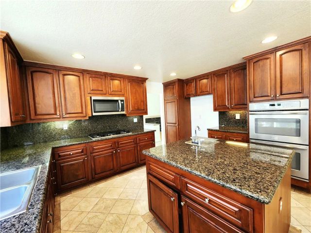 227 Calle Concordia, San Dimas, CA 91773