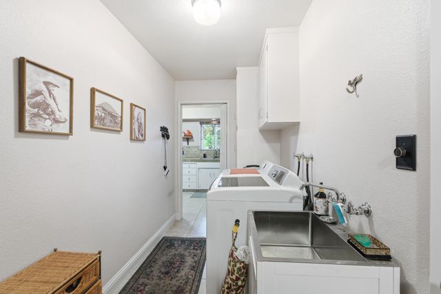 1720 W Barstow Avenue, Fresno, CA 93711