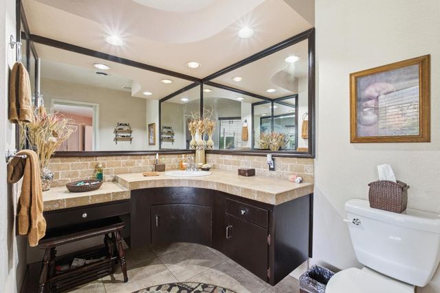 1720 W Barstow Avenue, Fresno, CA 93711