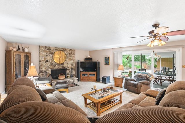 1720 W Barstow Avenue, Fresno, CA 93711