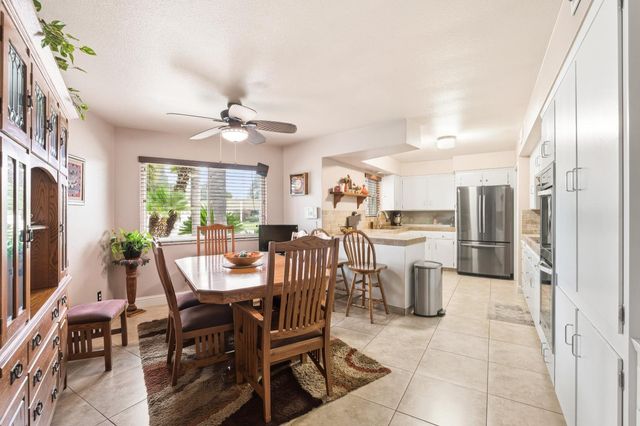 1720 W Barstow Avenue, Fresno, CA 93711