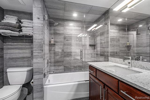 411 S Old Woodward Avenue 824, Birmingham, MI 48009