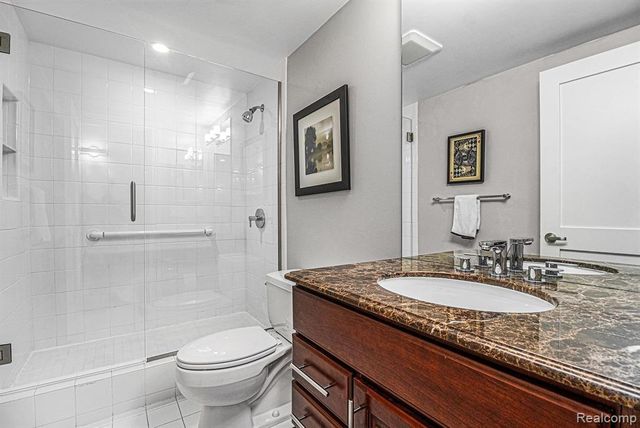 411 S Old Woodward Avenue 824, Birmingham, MI 48009