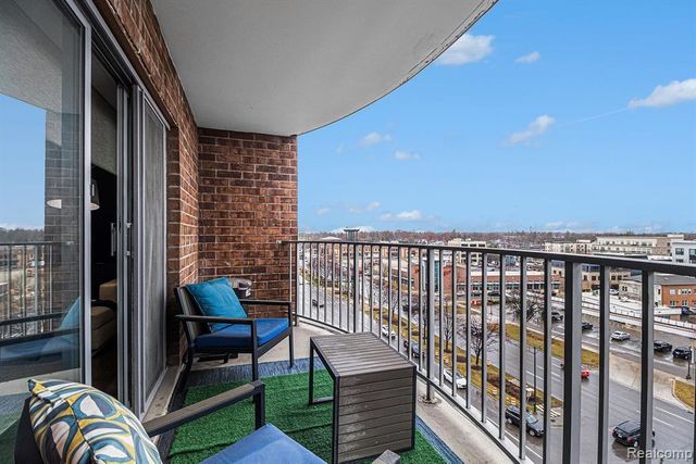 411 S Old Woodward Avenue 824, Birmingham, MI 48009