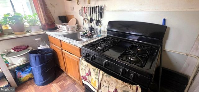 3048 B ST, Philadelphia, PA 19134