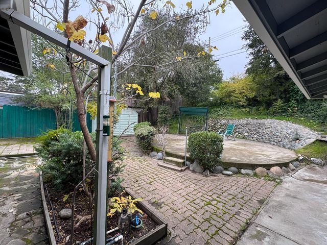 1318 Susan Cir, Roseville, CA 95661