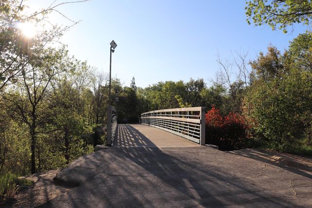 1318 Susan Cir, Roseville, CA 95661