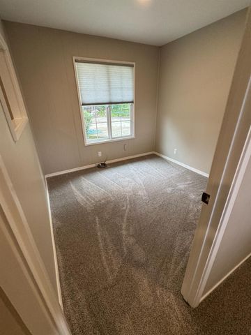 1318 Susan Cir, Roseville, CA 95661