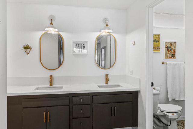 261 E La Verne Way Q, Palm Springs, CA 92264