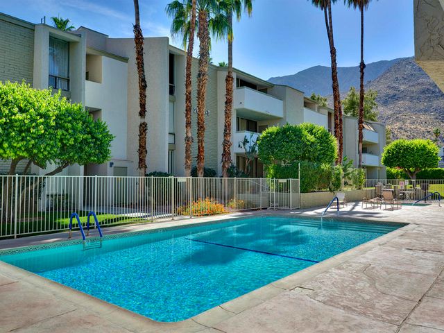 261 E La Verne Way Q, Palm Springs, CA 92264