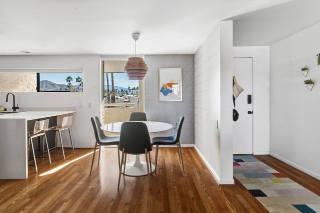 261 E La Verne Way Q, Palm Springs, CA 92264