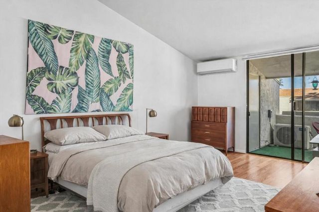 261 E La Verne Way Q, Palm Springs, CA 92264