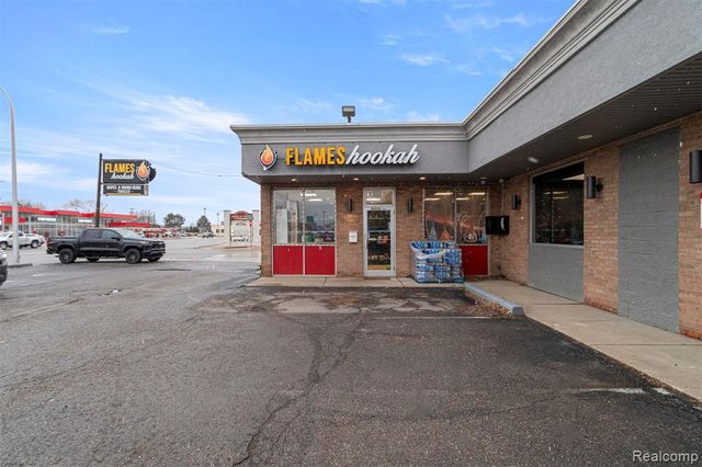 25462 Ford Road, Dearborn Heights, MI 48127