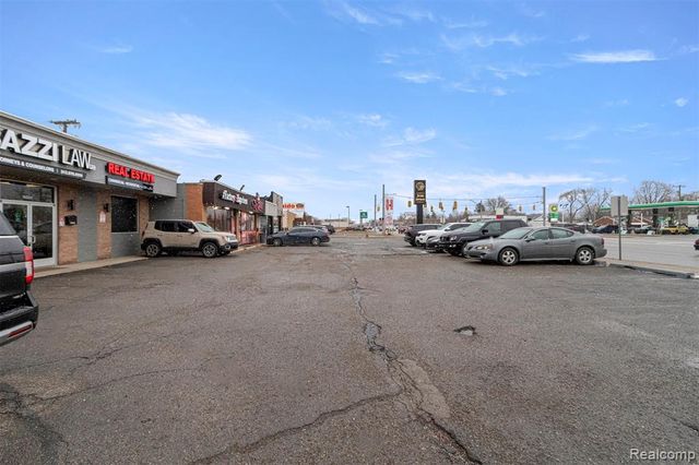 25462 Ford Road, Dearborn Heights, MI 48127