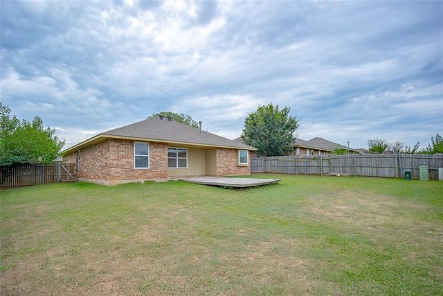 4400 Eagle Owl Drive, Norman, OK 73072
