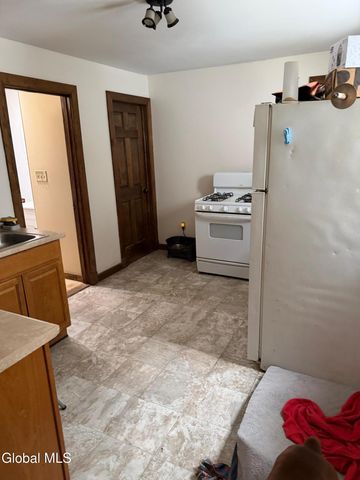 12 E Clinton Street, Johnstown, NY 12095