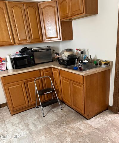 12 E Clinton Street, Johnstown, NY 12095