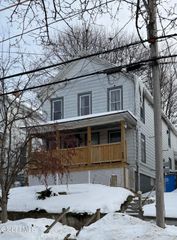 12 E Clinton Street, Johnstown, NY 12095