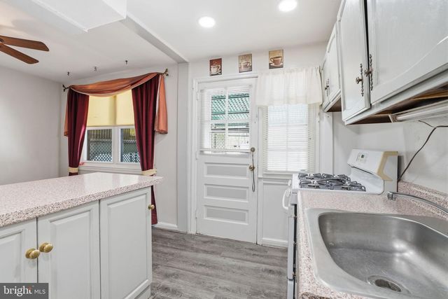 5916 NEWTOWN AVE, Philadelphia, PA 19120