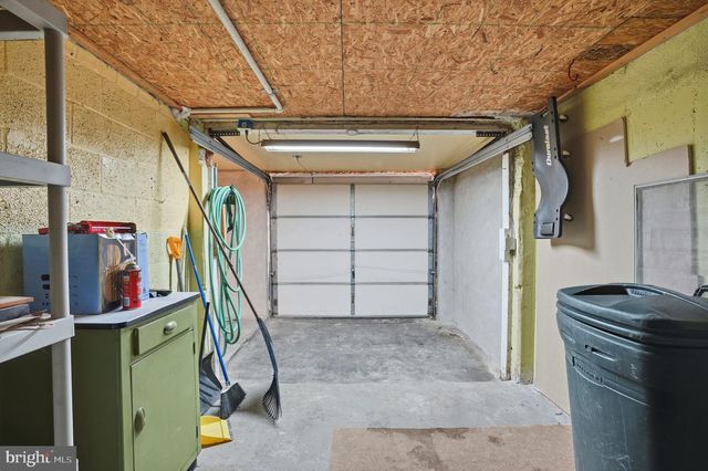 5916 NEWTOWN AVE, Philadelphia, PA 19120