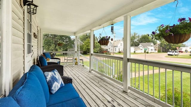 102 S Peterson AVENUE, Blair, WI 54616