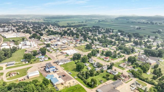 102 S Peterson AVENUE, Blair, WI 54616