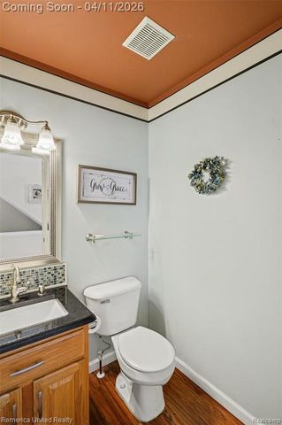 959 S Parkwood Drive, South Lyon, MI 48178
