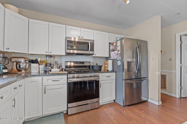 1286 Island Road, Harkers Island, NC 28531